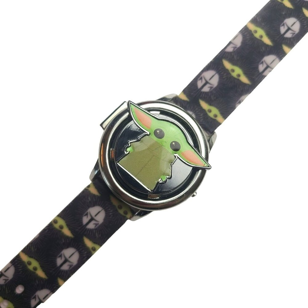 Star Wars Jedi Baby Yoda Grogu Mandalorian SPINNING Accutime Watch Hidden LCD